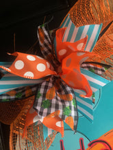 Load image into Gallery viewer, Easter carrot Door Hanger - Happy Easter door Decor - - DoorBadges