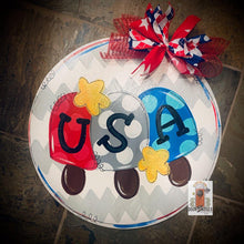 Load image into Gallery viewer, USA - July 4th Round Door Hanger - DoorBadges
