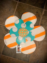 Load image into Gallery viewer, Spring Flower door hanger, 3D spring flower - DoorBadges