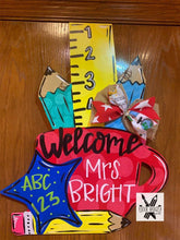 Load image into Gallery viewer, Back to School Door Hanger - Teacher - teacher gift - DoorBadges

