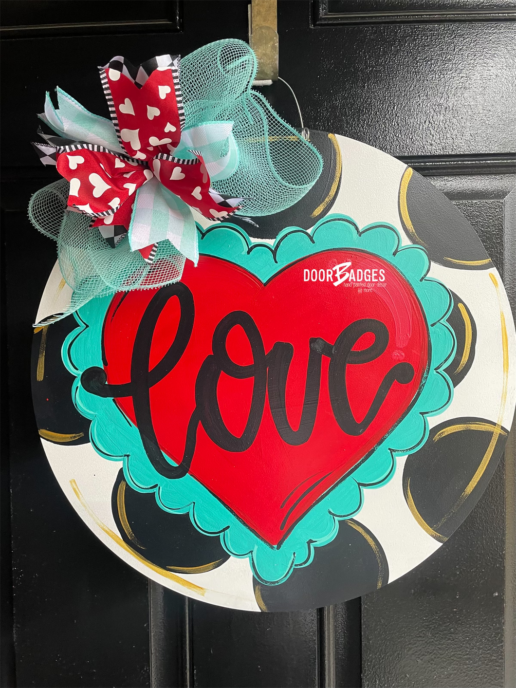 Valentine Love Round Door Hanger - Valentines Day door Decor - valentine wreath - love hand painted personalized door hanger - DoorBadges